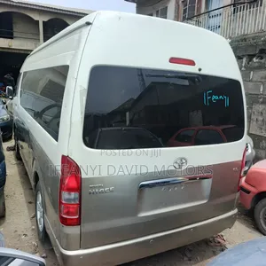 Toyota HiAce 2008 White