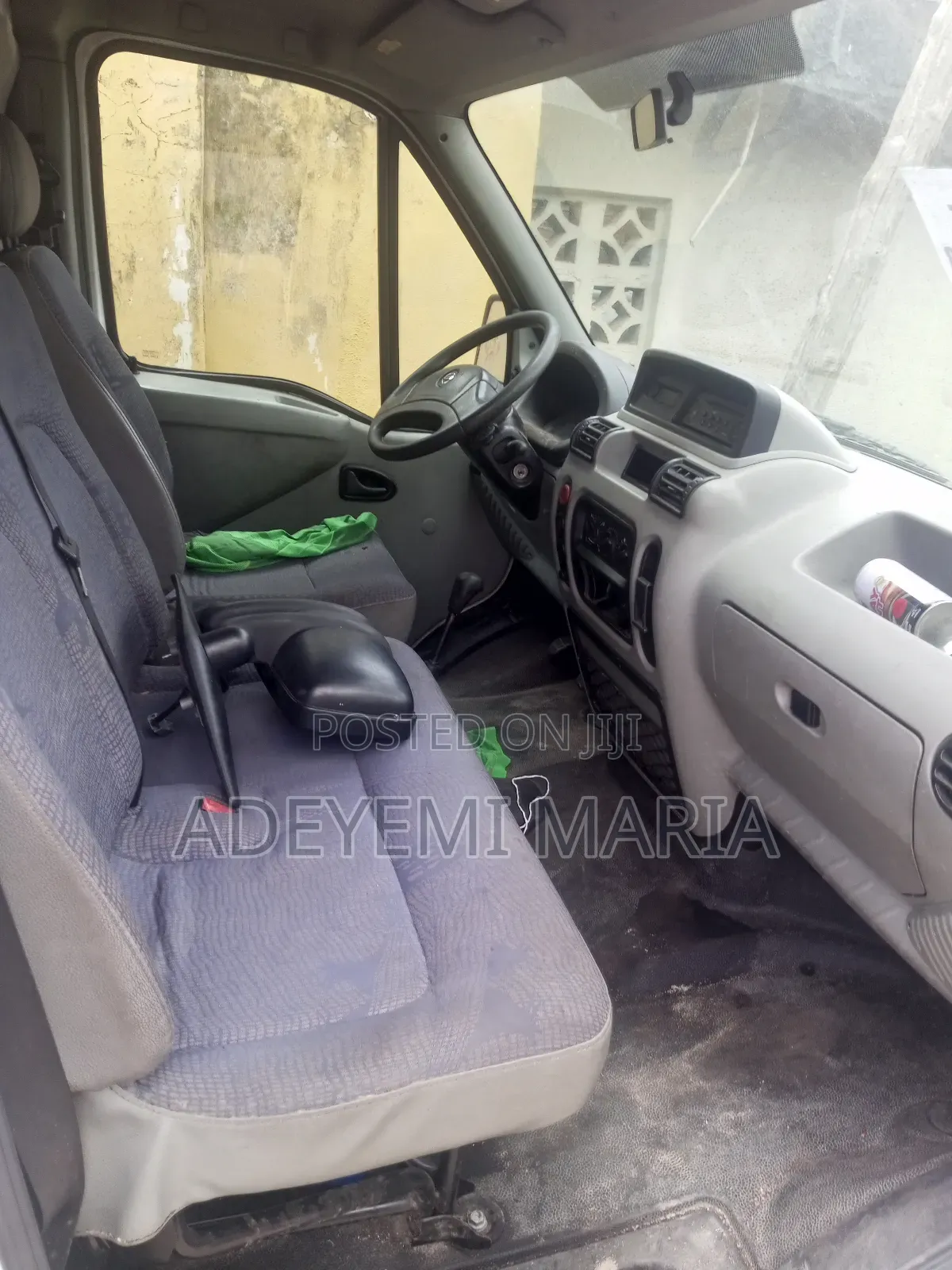 Nissan Caravan (Urvan) 2022 White