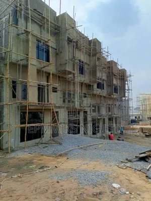 5 Bedrooms Detached Duplex Guzape