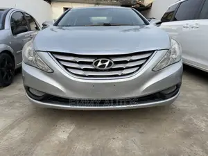 Hyundai Sonata 2011 Silver