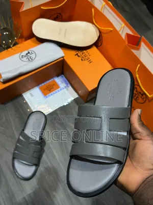 Hermes Palms