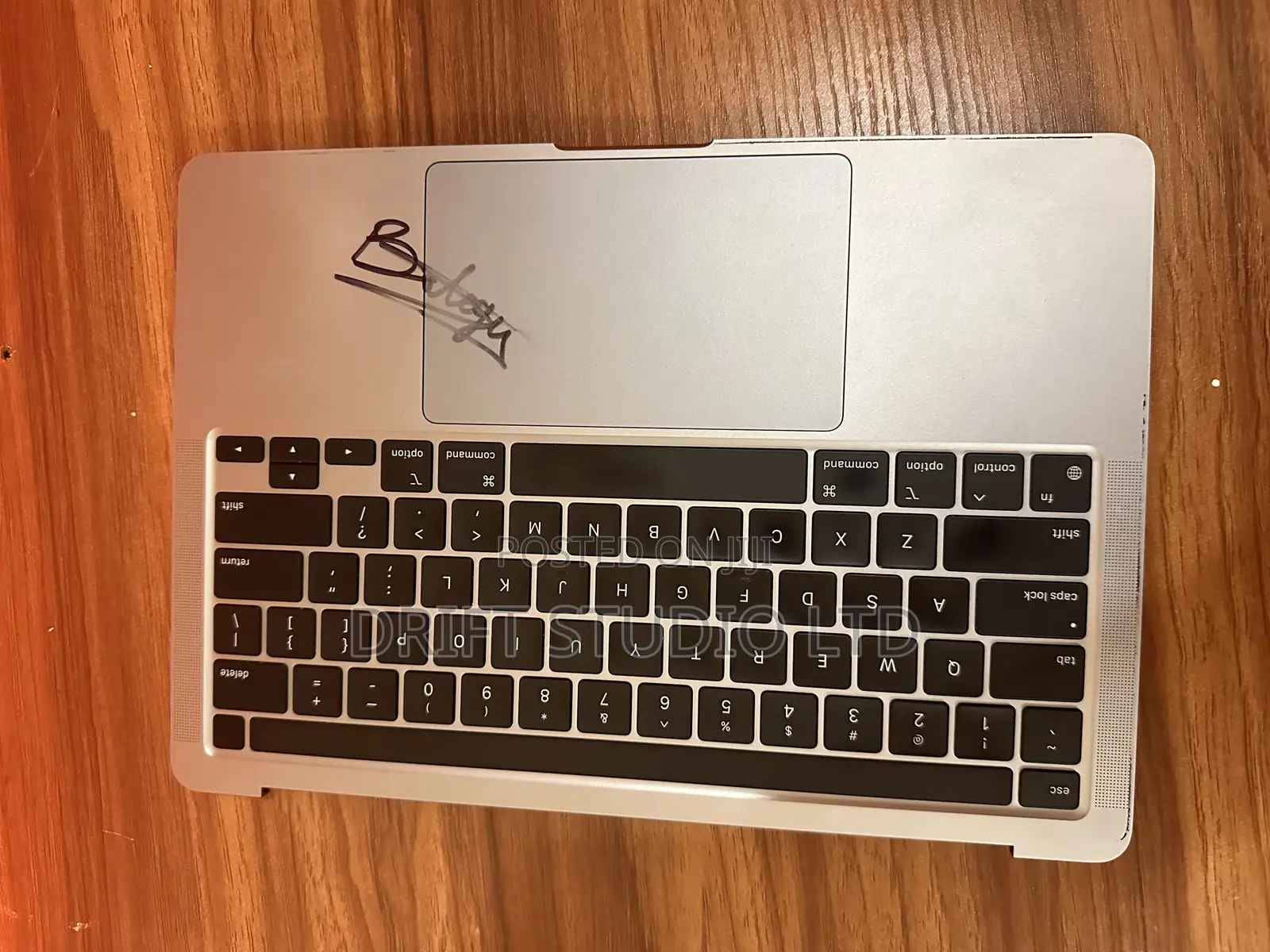 Laptop Apple MacBook Pro 2020 M1 8GB Apple M1 SSD 256GB