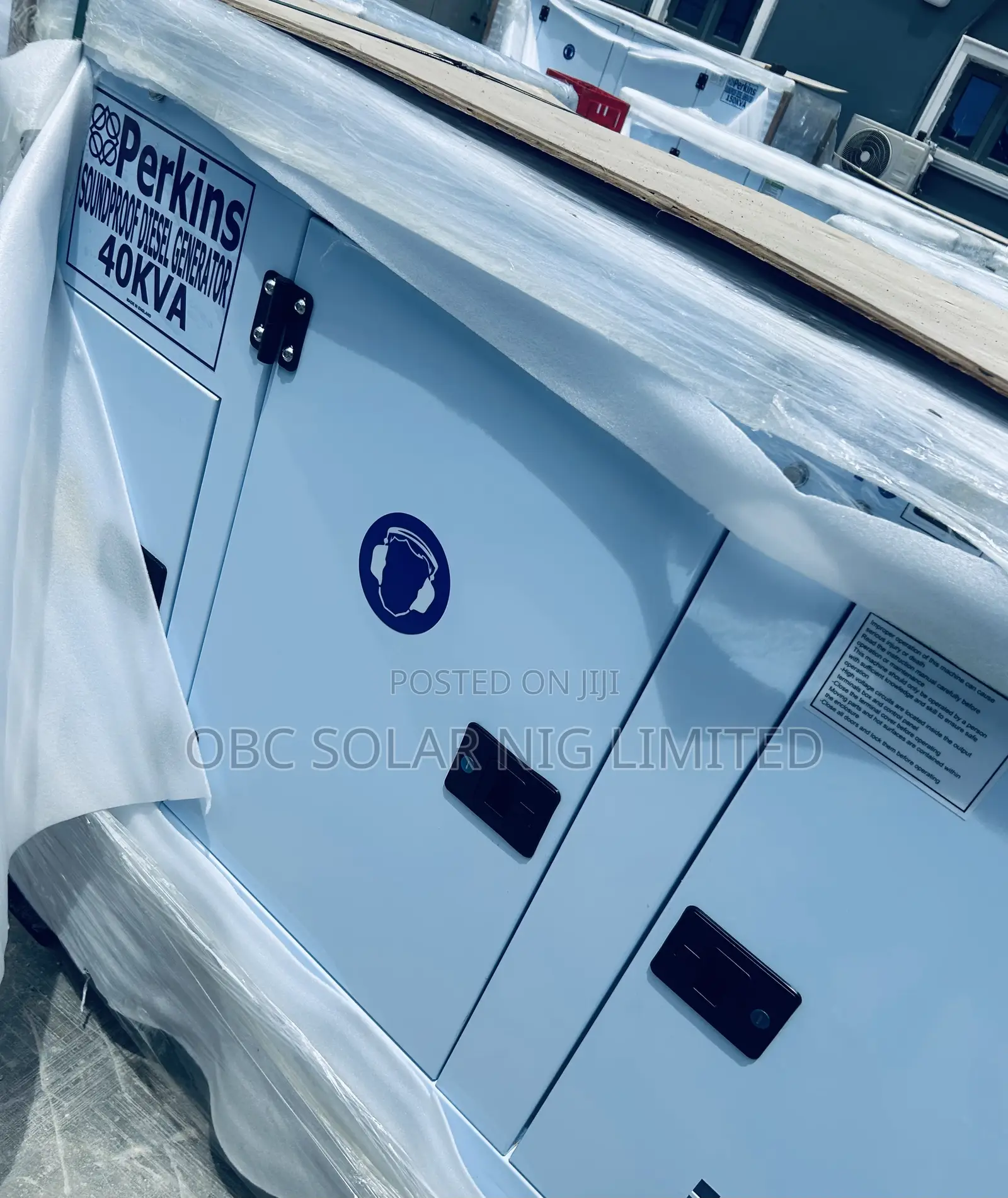 Strong. Silent Soundproof Generator,40kva Perkins