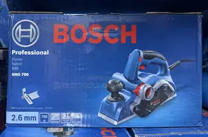 Bosch Gho 700 Professional Planer.