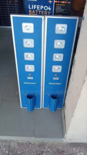 400w 4eye Wakatek Solar Street Light