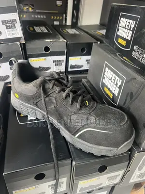Fuji Low Safety Jogger Boot