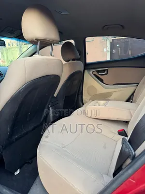 Hyundai Elantra SE 4dr Sedan (1.8L 4cyl 6A) 2015 Red