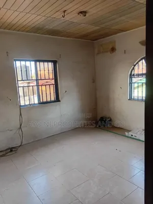 3bdrm Block of Flats in Ogudu Orioke Lagos for rent