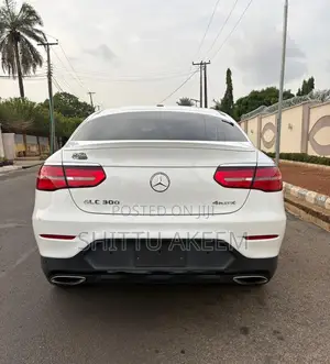 Mercedes-Benz GLC-Class 2019 White