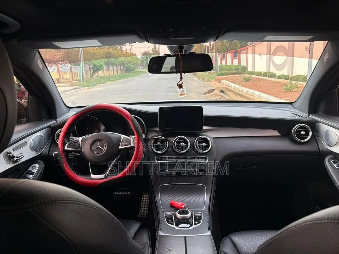 Mercedes-Benz GLC-Class 2019 White