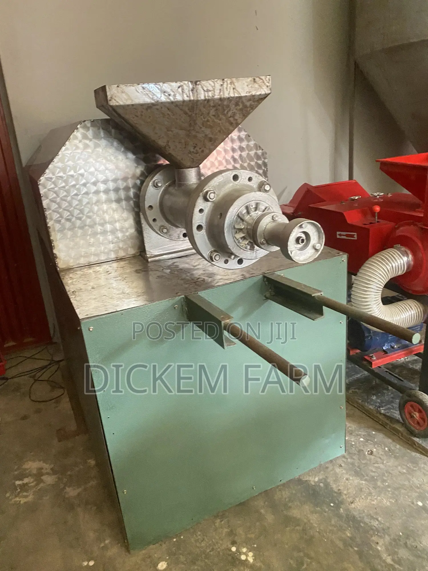 Floating Fish Feed Extruder Machine 600kg/Hr