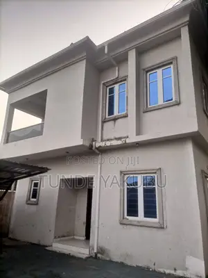 5bdrm House in Peaceland Estate, Sangotedo for rent