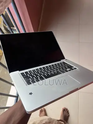 Laptop Apple MacBook Pro 2011 8GB Intel Core i7 SSD 1T