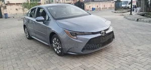 Toyota Corolla LE 2020 Blue