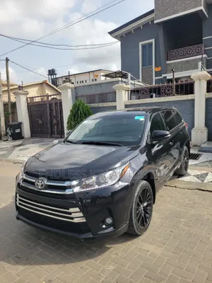Toyota Highlander XLE V6 4x4 (3.5L 6cyl 6A) 2016 Black