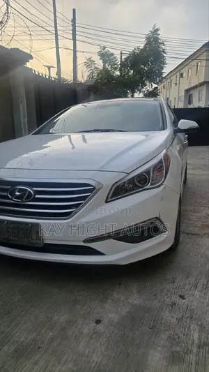 Hyundai Sonata Limited Sedan FWD (2.4L 4cyl 6A) 2016 White