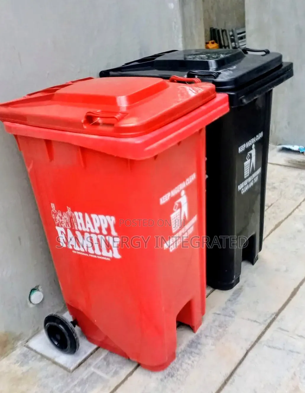 Premium 240l Waste Bin With Tyres