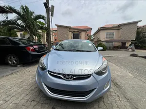 Hyundai Elantra GLS Sedan FWD (1.8L 4cyl 6A) 2013 Blue