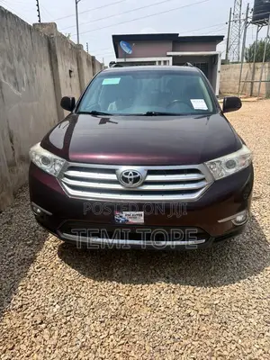 Toyota Highlander 2013 Burgundy