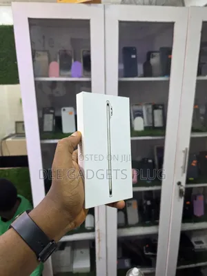 New Apple iPhone Air 256 GB