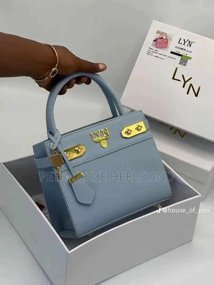Affordable Lyn Handbag