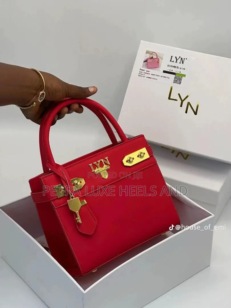 Affordable Lyn Handbag