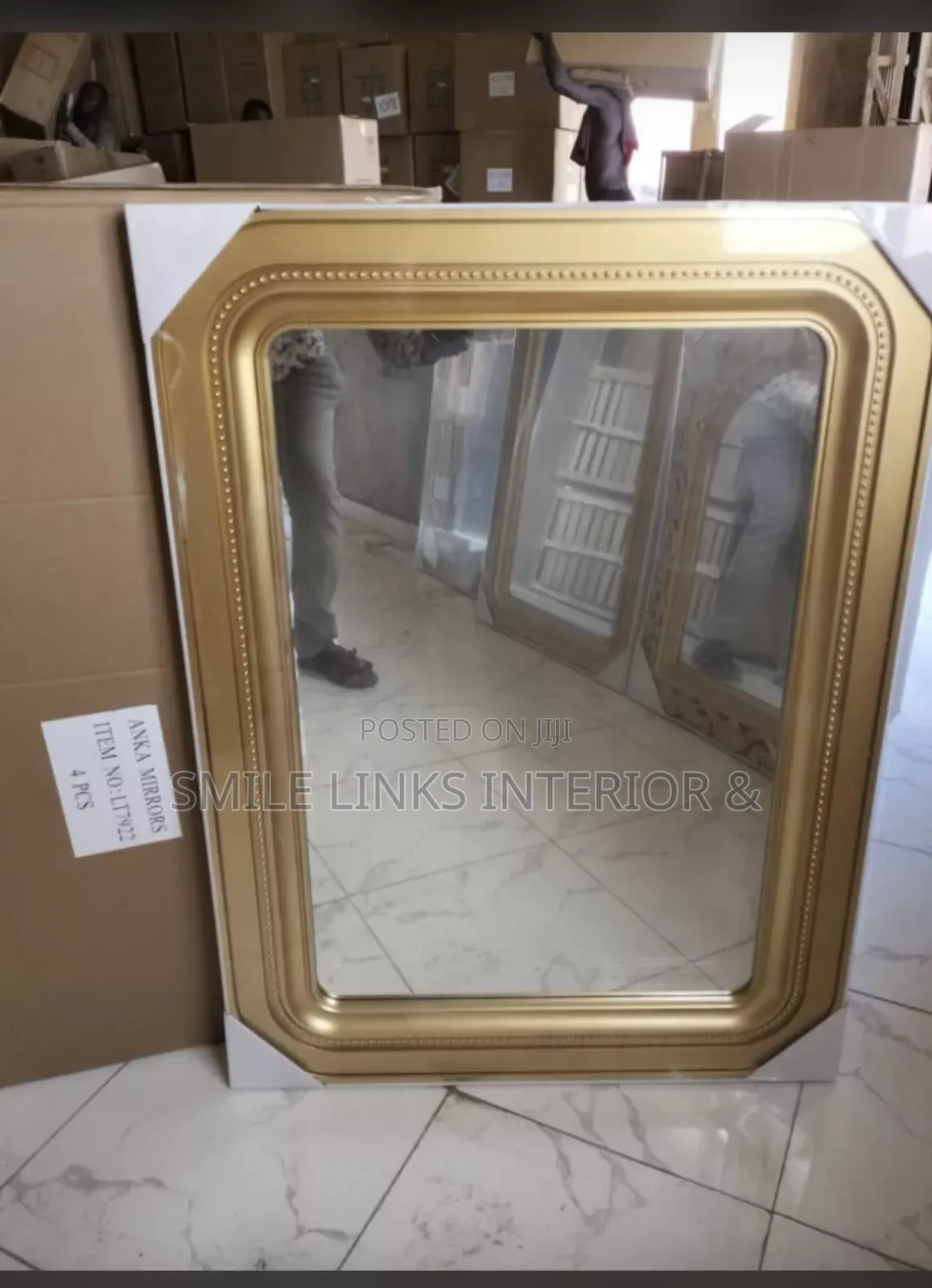 Executive Royal Mirror
