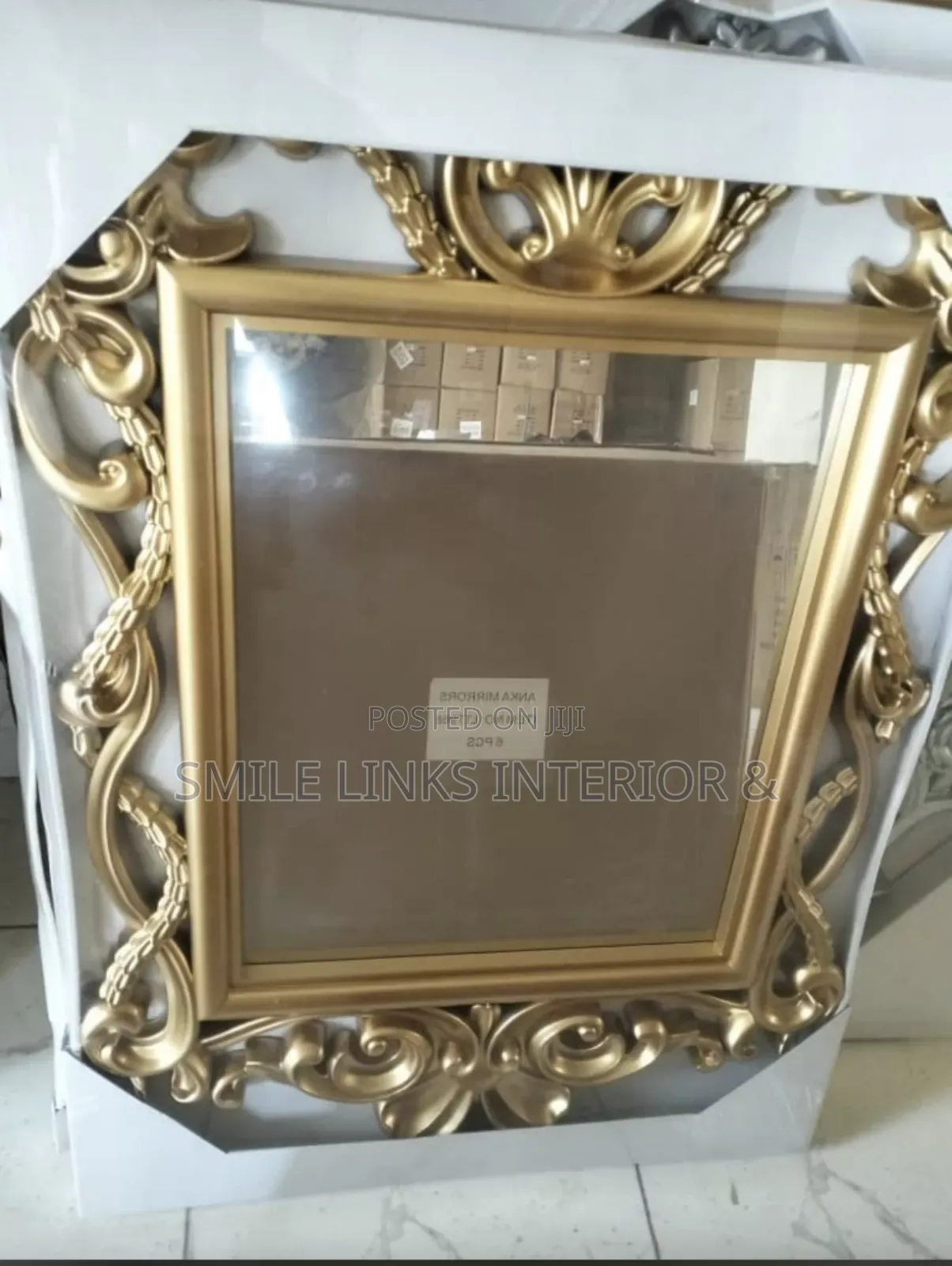 Executive Royal Mirror