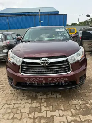 Toyota Highlander LE 4dr SUV (2.7L 4cyl 6A) 2015 Red