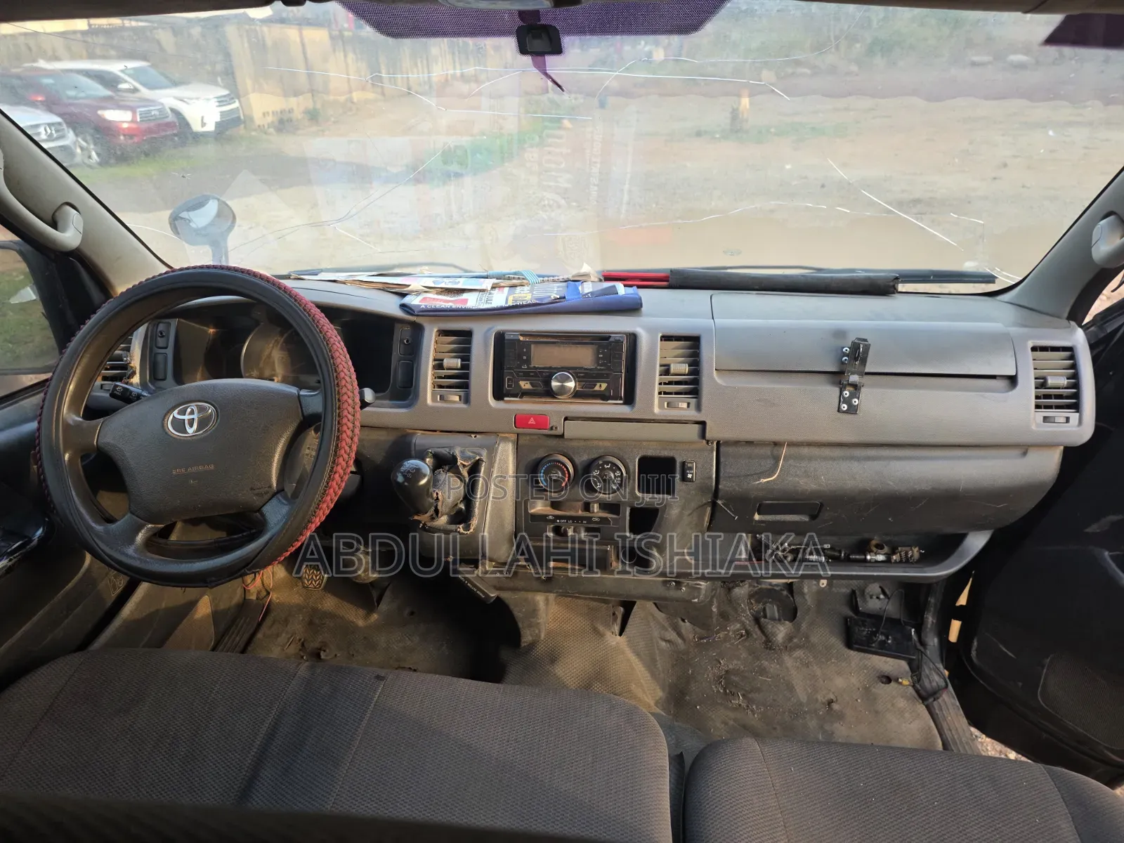 Toyota HiAce 2013 White