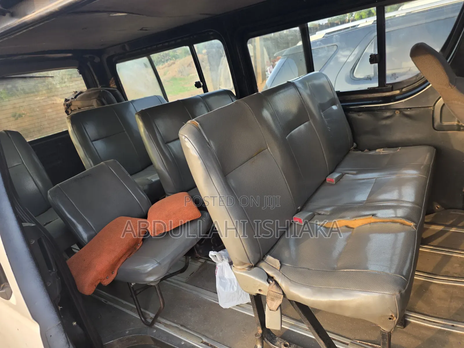 Toyota HiAce 2013 White