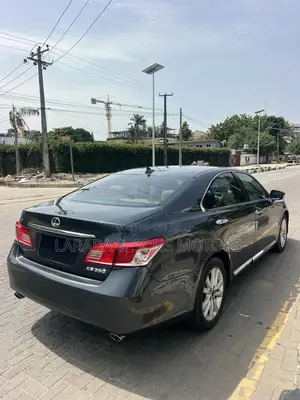 Lexus ES 350 2011 Gray