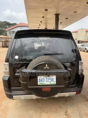 Mitsubishi Pajero 2008 Black