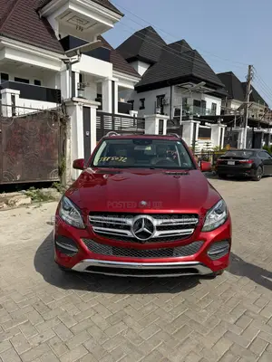 Mercedes-Benz GLE-Class GLE 350d 4MATIC 2017 Red