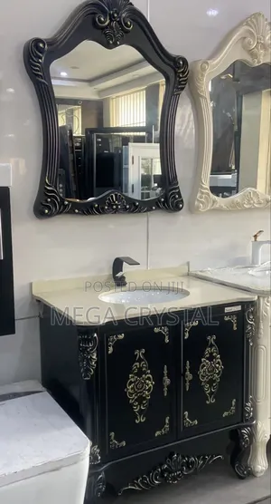 Royal Cabinet