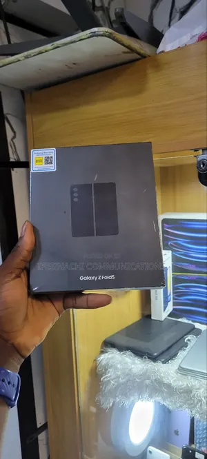 New Samsung Galaxy Z Fold 5 512 GB Black