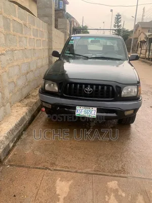 Toyota Tacoma Base 4x2 Xtracab 121.9 in. WB 2001 Green