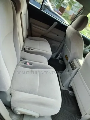 Toyota Highlander 4x4 2009 Gray