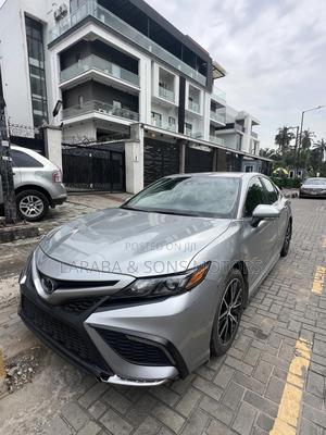 Toyota Camry SE AWD 2024 Gray