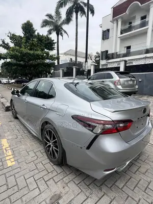 Toyota Camry SE AWD 2024 Gray