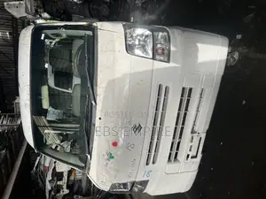 Suzuki Every 2012 White