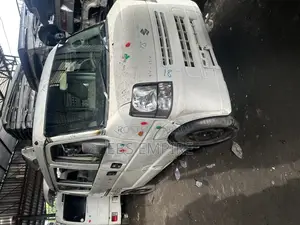 Suzuki Every 2012 White