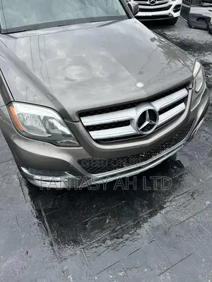 Mercedes-Benz GLK-Class Base GLK 350 4dr AWD 4MATIC (3.5L 6cyl 7A) 2015