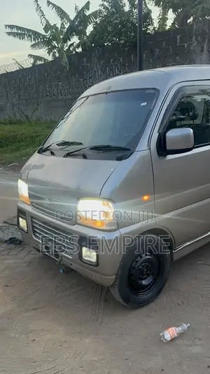 Suzuki Every 2010 Gold