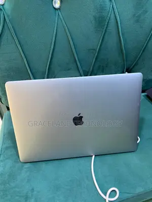 Laptop Apple MacBook Pro 2019 32GB Intel Core i9 SSD 1T