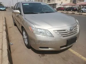 Toyota Camry LE 4dr Sedan (2.4L 4cyl 5A) 2008 Gold