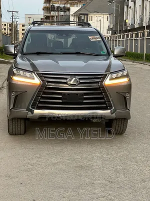 Lexus LX 570 (5 seats) AWD 2018 Gold