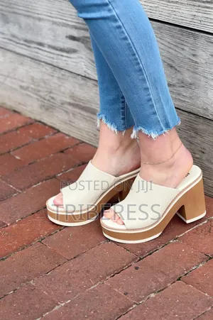 Chic Pebbled Mi.Im Platform Mules