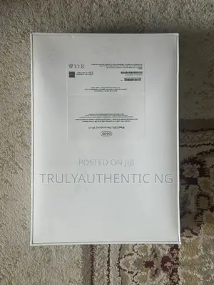 New Apple iPad 10.2 (2021) 64 GB Silver