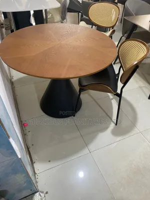 Round Dining Table Set With 6 Curved Seats